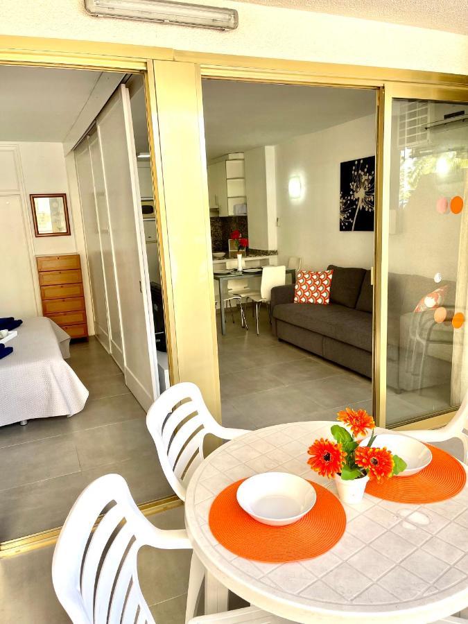 Apartbeach Novelty Climatizado Y Vistas Playa ซาลอว์ ภายนอก รูปภาพ