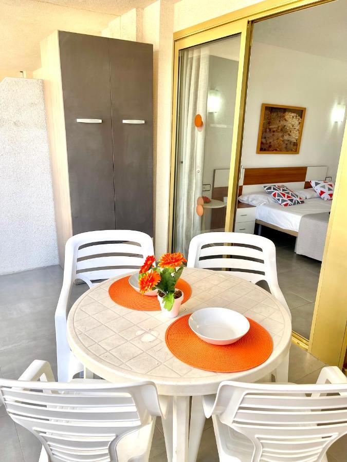 Apartbeach Novelty Climatizado Y Vistas Playa ซาลอว์ ภายนอก รูปภาพ