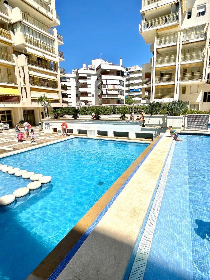 Apartbeach Novelty Climatizado Y Vistas Playa ซาลอว์ ภายนอก รูปภาพ