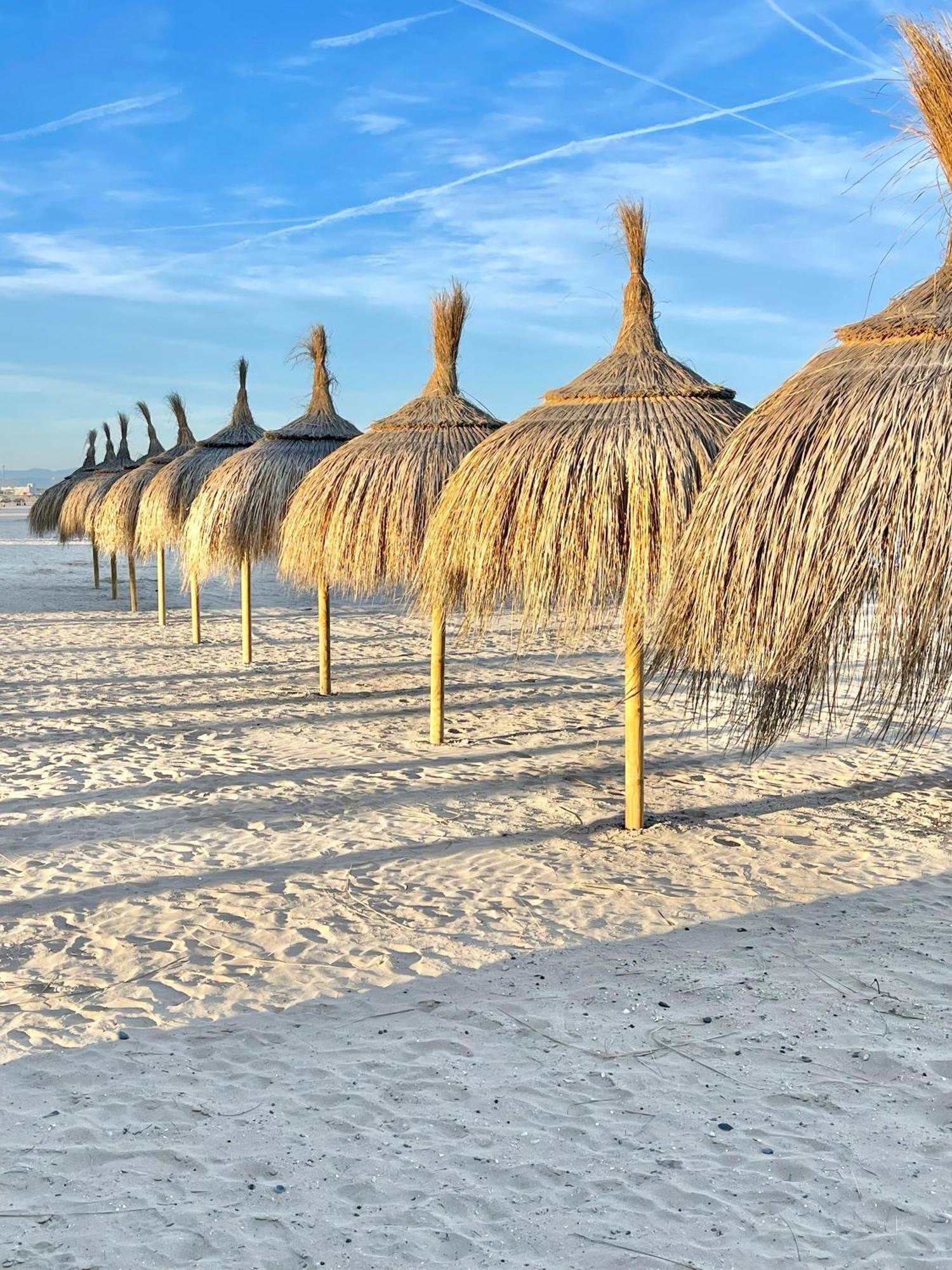 Apartbeach Novelty Climatizado Y Vistas Playa ซาลอว์ ภายนอก รูปภาพ