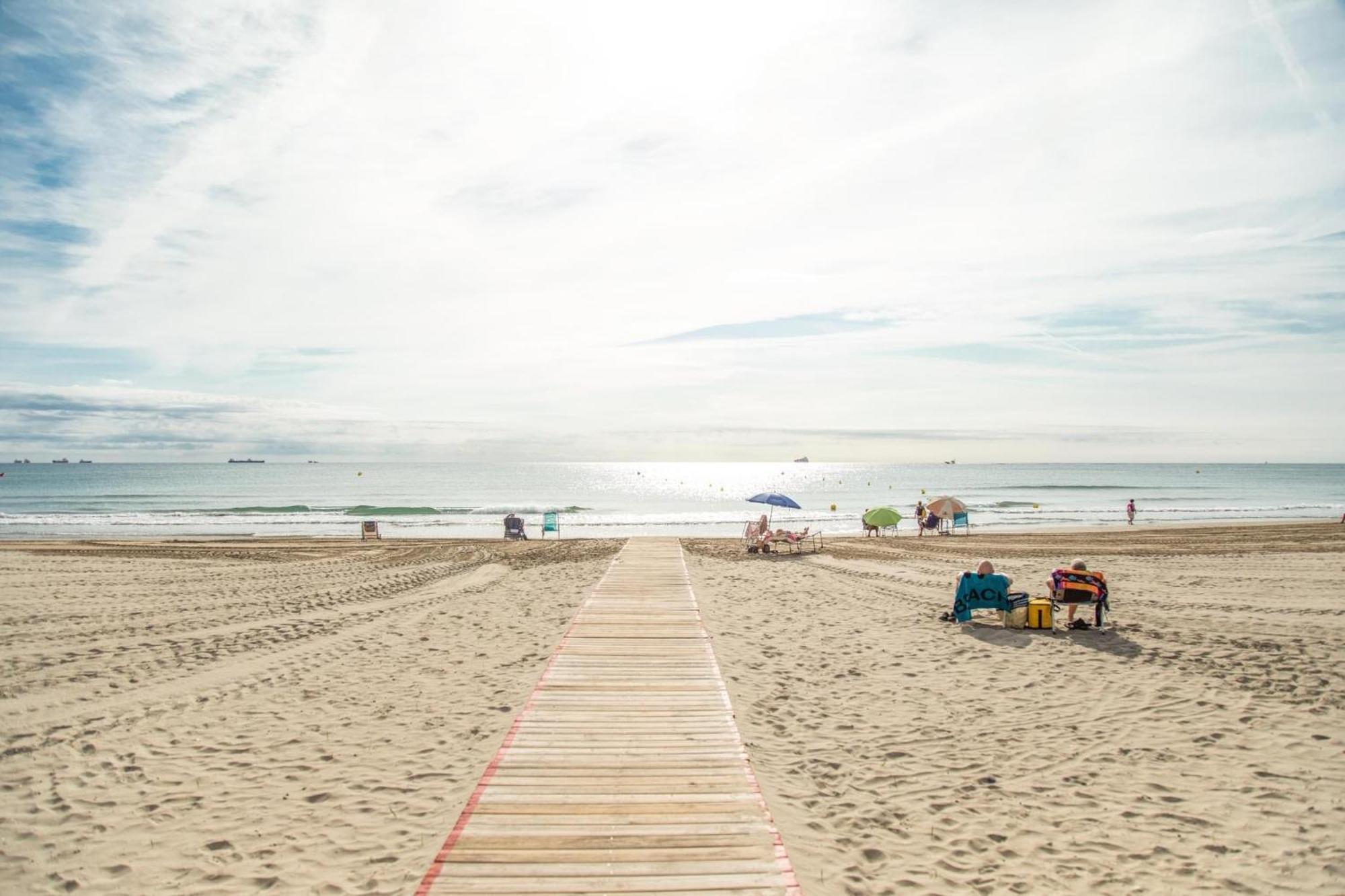Apartbeach Novelty Climatizado Y Vistas Playa ซาลอว์ ภายนอก รูปภาพ