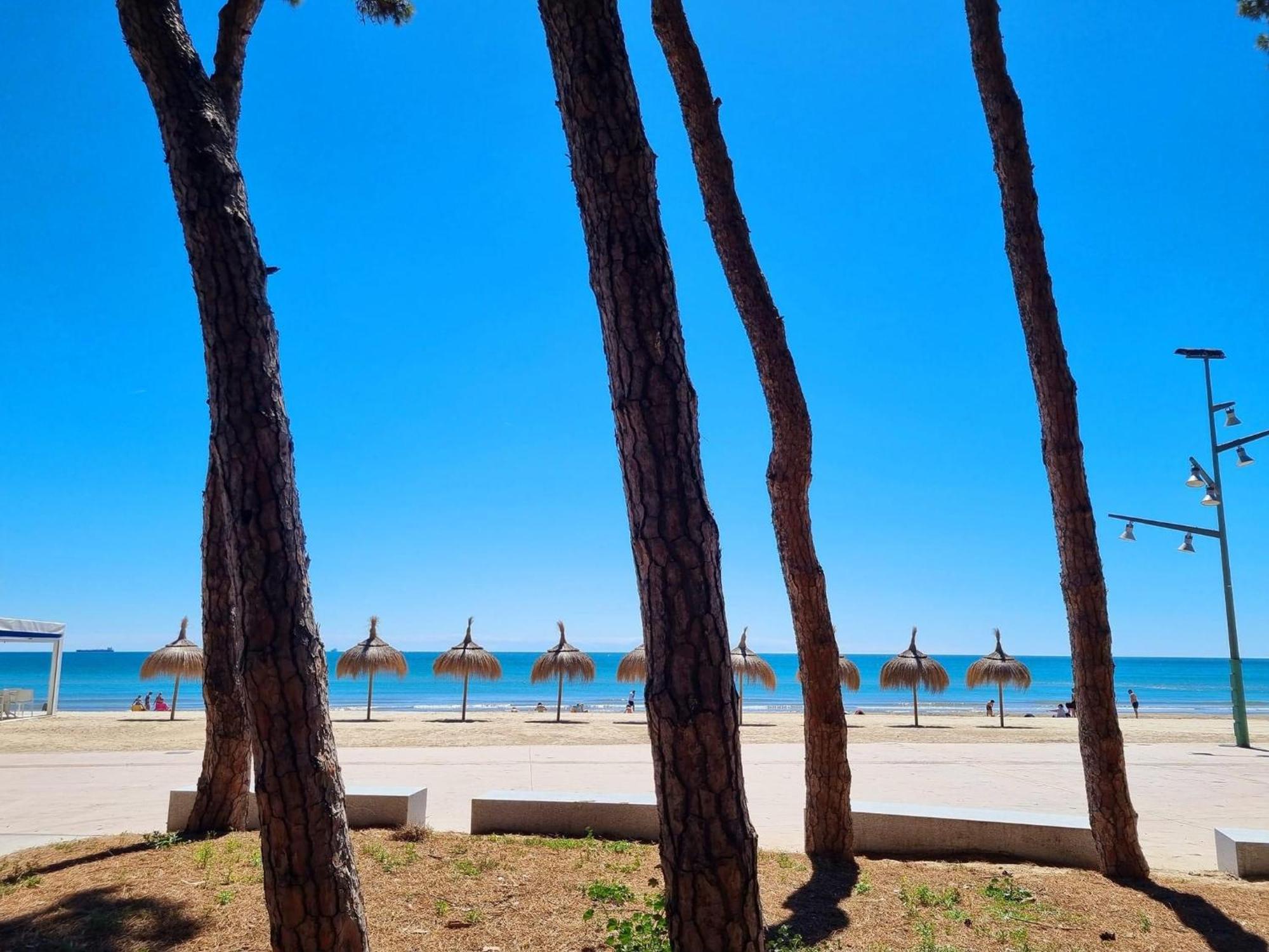 Apartbeach Novelty Climatizado Y Vistas Playa ซาลอว์ ภายนอก รูปภาพ